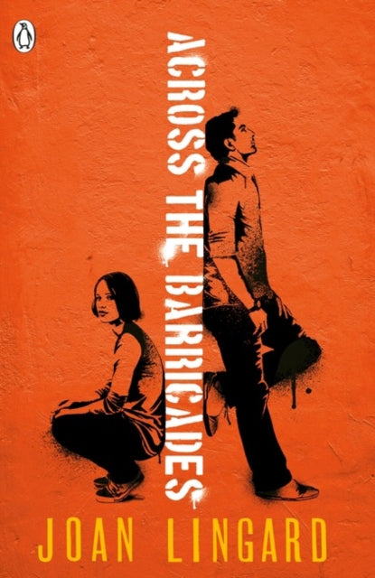 Across the Barricades : A Kevin and Sadie Story-9780141368917